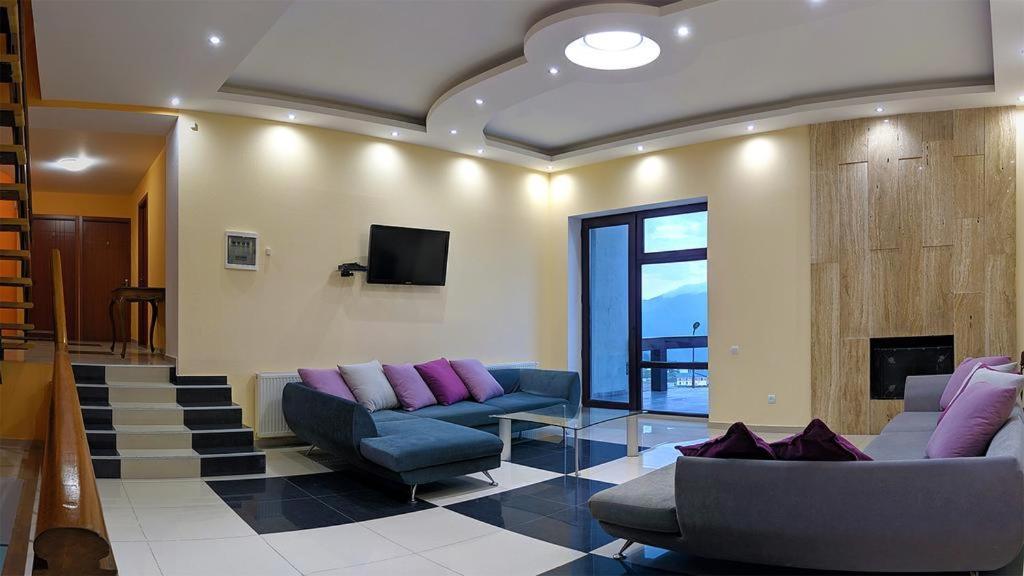New Shino Gudauri Hotel Buitenkant foto