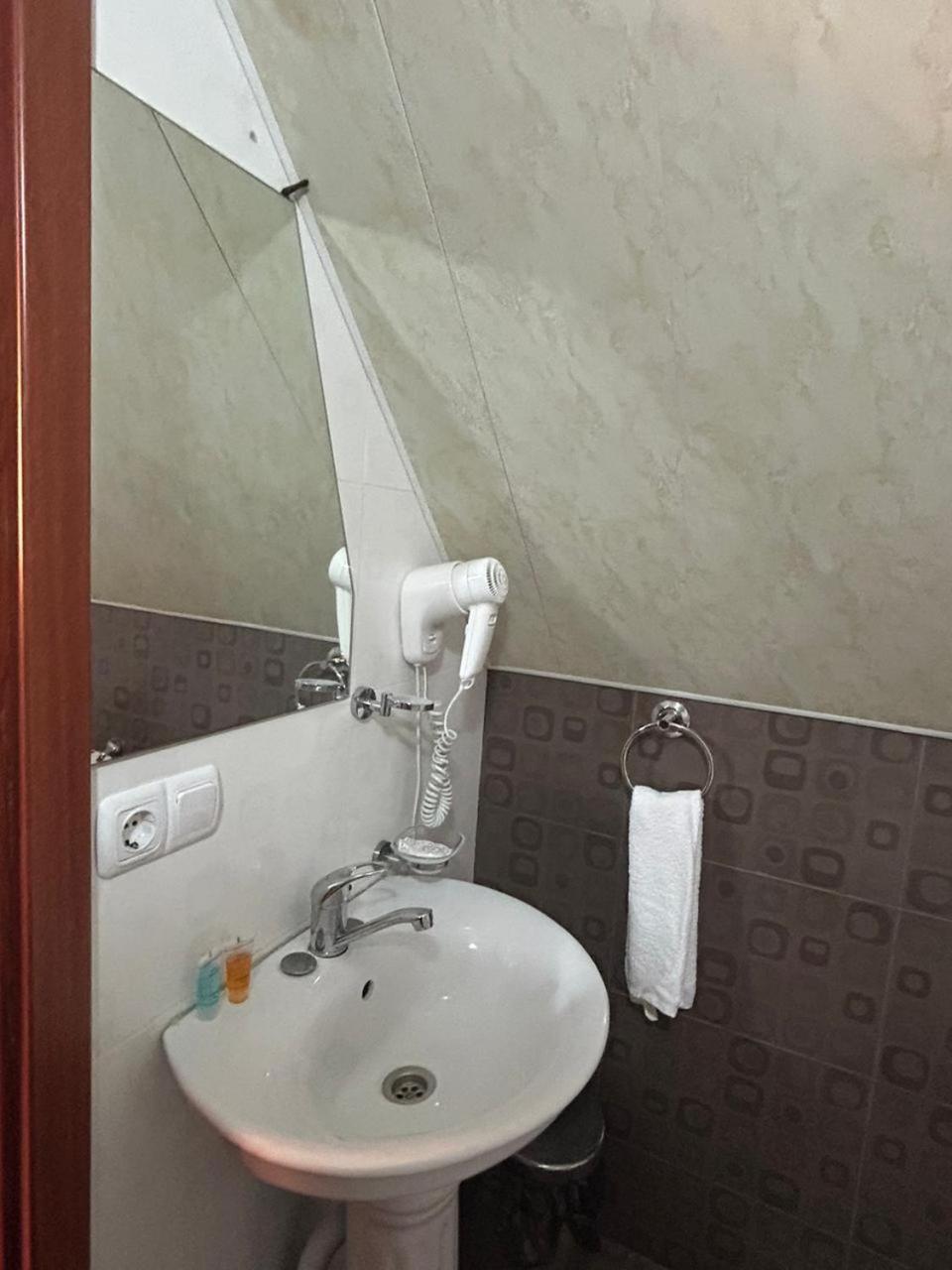 New Shino Gudauri Hotel Buitenkant foto