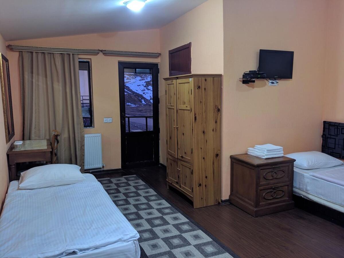New Shino Gudauri Hotel Buitenkant foto